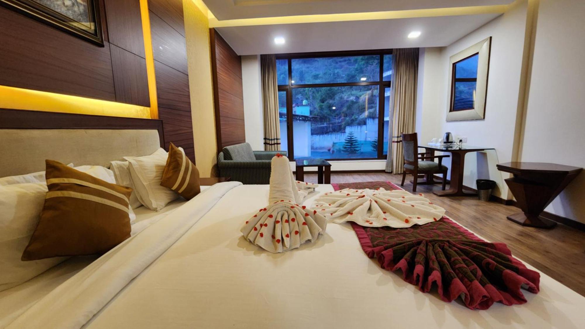 Hotel Royal Ark - Kasauli Bagian luar foto