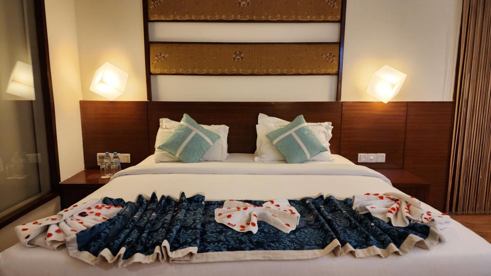 Hotel Royal Ark - Kasauli Bagian luar foto