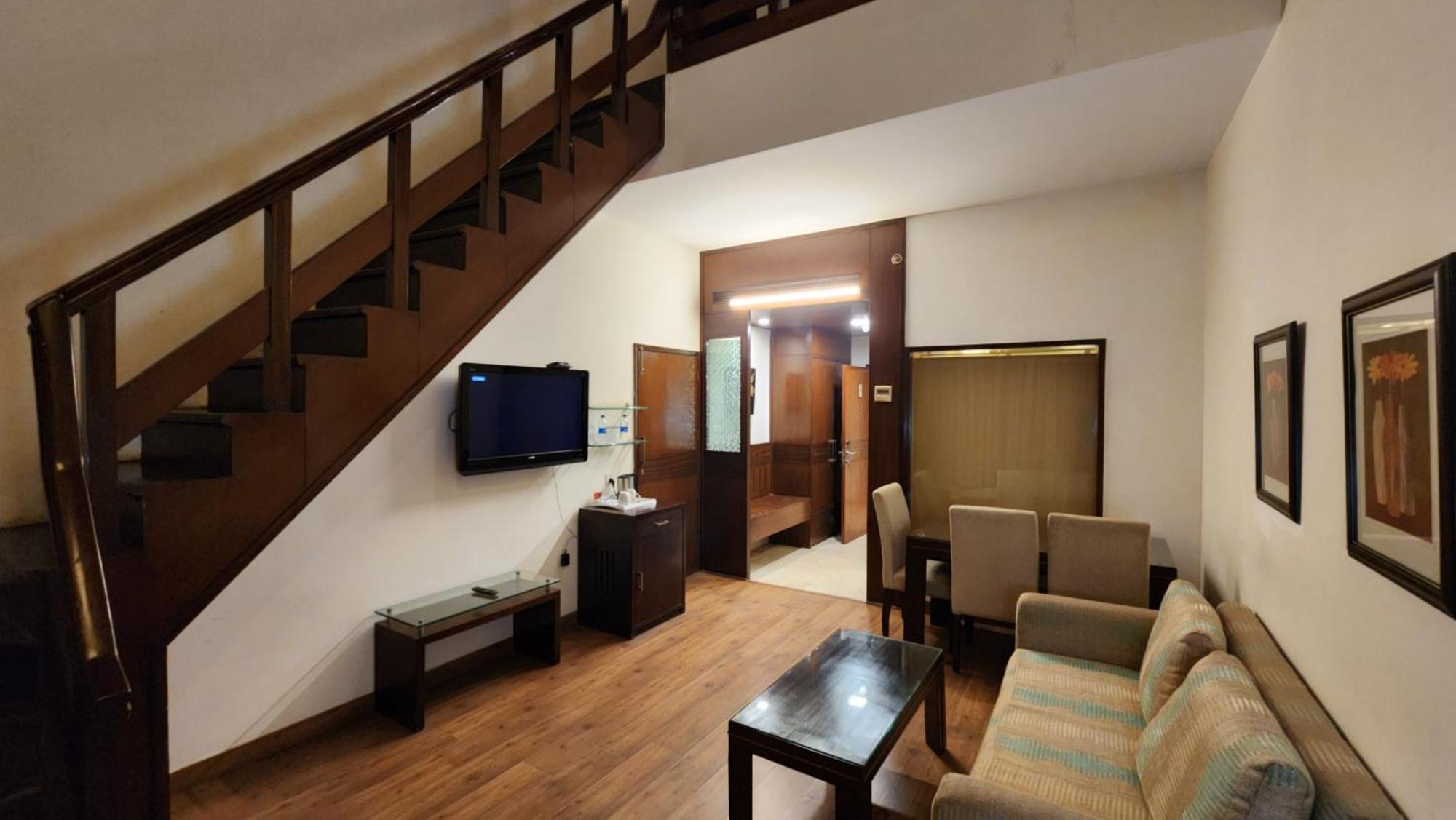 Hotel Royal Ark - Kasauli Bagian luar foto