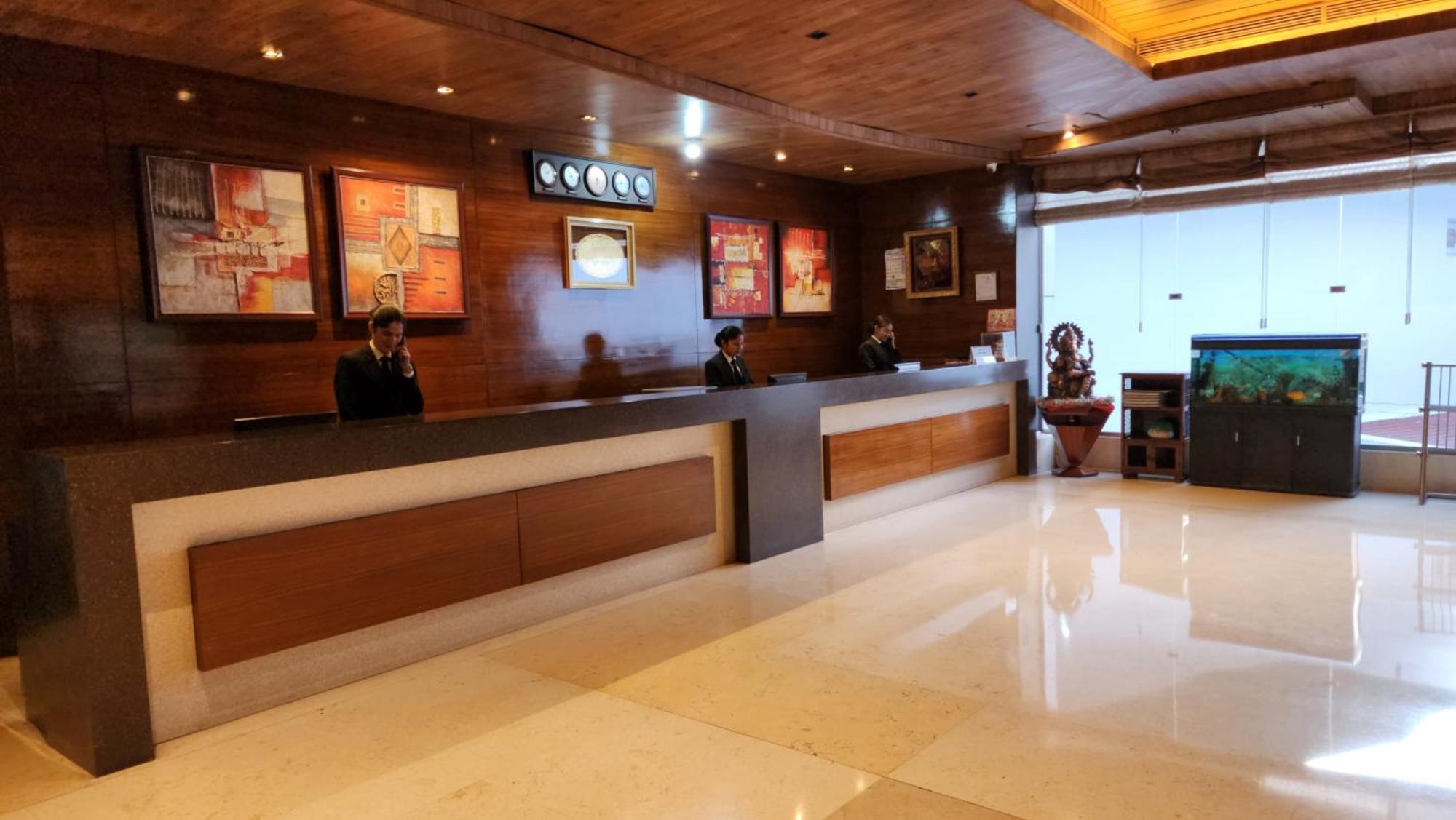 Hotel Royal Ark - Kasauli Bagian luar foto